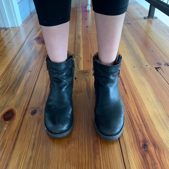 Frye Boots - Picture 8 of 10